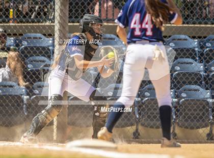 Thumbnail 3 in JSerra Catholic vs. King photogallery.
