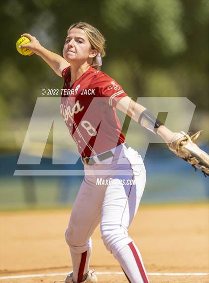 Thumbnail 3 in JSerra Catholic vs. King photogallery.