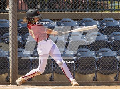 Thumbnail 3 in JSerra Catholic vs. King photogallery.