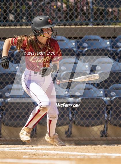 Thumbnail 1 in JSerra Catholic vs. King photogallery.