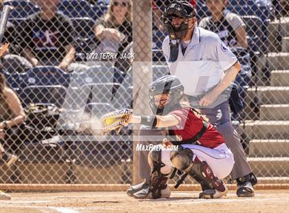 Thumbnail 2 in JSerra Catholic vs. King photogallery.