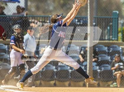 Thumbnail 1 in JSerra Catholic vs. King photogallery.