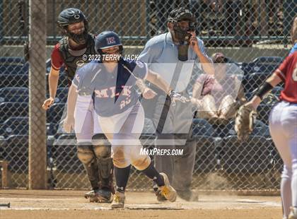 Thumbnail 3 in JSerra Catholic vs. King photogallery.