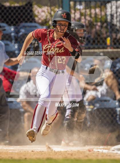 Thumbnail 3 in JSerra Catholic vs. King photogallery.