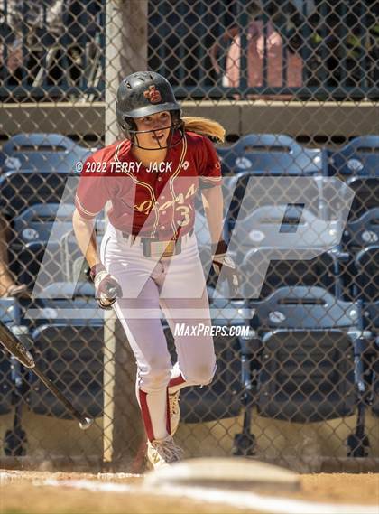 Thumbnail 2 in JSerra Catholic vs. King photogallery.