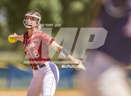 Thumbnail 1 in JSerra Catholic vs. King photogallery.