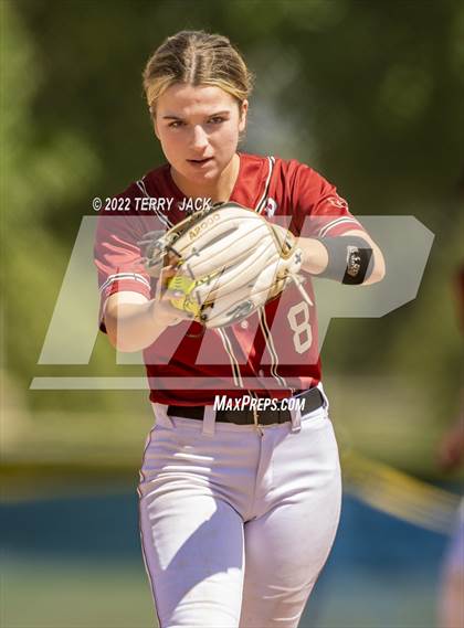 Thumbnail 1 in JSerra Catholic vs. King photogallery.