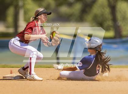 Thumbnail 2 in JSerra Catholic vs. King photogallery.