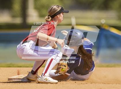 Thumbnail 1 in JSerra Catholic vs. King photogallery.