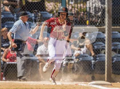 Thumbnail 1 in JSerra Catholic vs. King photogallery.
