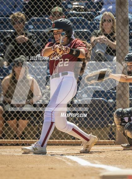 Thumbnail 1 in JSerra Catholic vs. King photogallery.