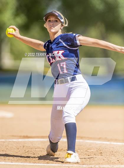 Thumbnail 3 in JSerra Catholic vs. King photogallery.