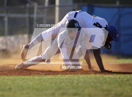 Thumbnail 1 in Starr's Mill vs Locust Grove (GHSA 5A 1st Round Game 1) photogallery.