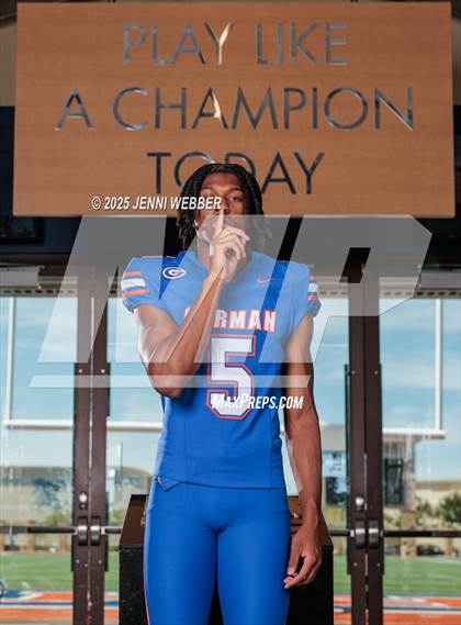 Thumbnail 1 in Bishop Gorman (Preseason Top 25 Photo Shoot)  photogallery.