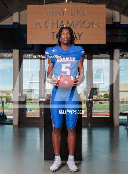 Thumbnail 1 in Bishop Gorman (Preseason Top 25 Photo Shoot)  photogallery.