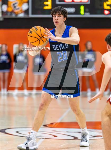 Thumbnail 2 in Elizabethton vs Unicoi Varsity photogallery.
