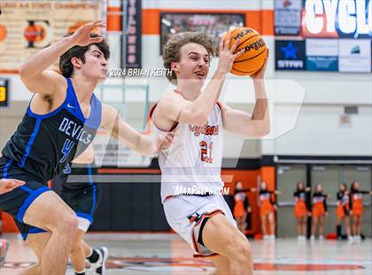 Thumbnail 1 in Elizabethton vs Unicoi Varsity photogallery.