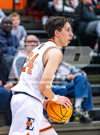 Thumbnail 1 in Elizabethton vs Unicoi Varsity photogallery.