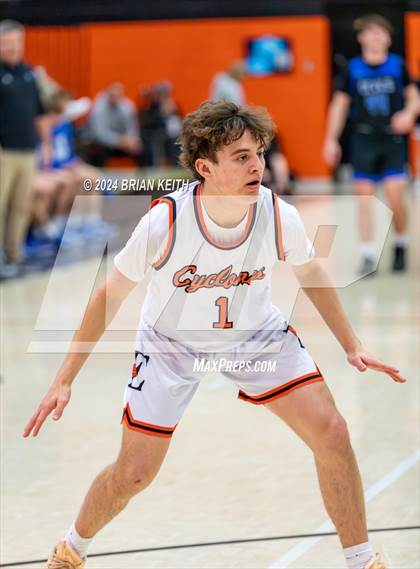 Thumbnail 3 in Elizabethton vs Unicoi Varsity photogallery.