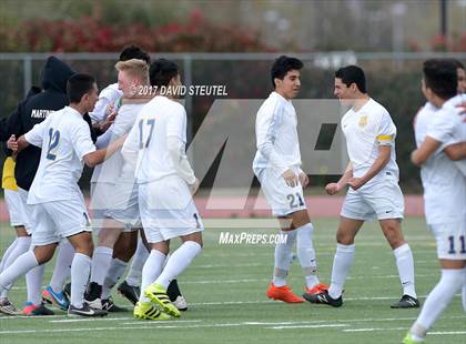 Thumbnail 2 in Central Valley vs. Lincoln (CIF SJS D3 Final) photogallery.