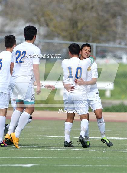 Thumbnail 1 in Central Valley vs. Lincoln (CIF SJS D3 Final) photogallery.