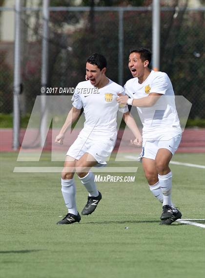 Thumbnail 1 in Central Valley vs. Lincoln (CIF SJS D3 Final) photogallery.