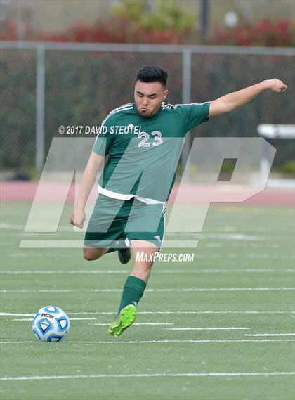 Thumbnail 2 in Central Valley vs. Lincoln (CIF SJS D3 Final) photogallery.