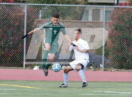 Thumbnail 2 in Central Valley vs. Lincoln (CIF SJS D3 Final) photogallery.