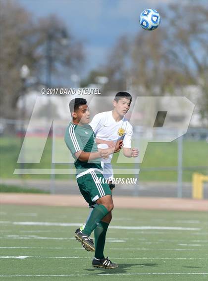 Thumbnail 2 in Central Valley vs. Lincoln (CIF SJS D3 Final) photogallery.