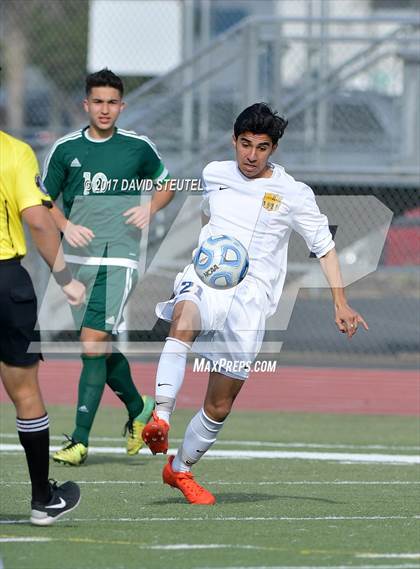 Thumbnail 2 in Central Valley vs. Lincoln (CIF SJS D3 Final) photogallery.