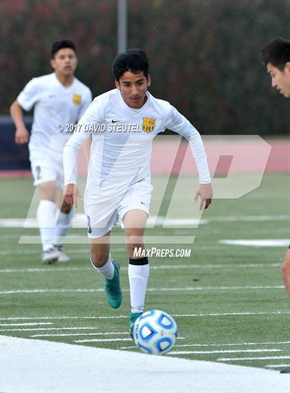 Thumbnail 3 in Central Valley vs. Lincoln (CIF SJS D3 Final) photogallery.