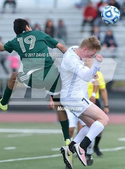 Thumbnail 3 in Central Valley vs. Lincoln (CIF SJS D3 Final) photogallery.