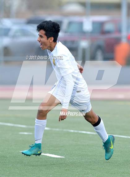 Thumbnail 1 in Central Valley vs. Lincoln (CIF SJS D3 Final) photogallery.