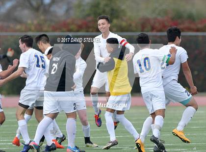 Thumbnail 3 in Central Valley vs. Lincoln (CIF SJS D3 Final) photogallery.