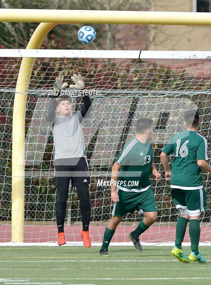 Thumbnail 2 in Central Valley vs. Lincoln (CIF SJS D3 Final) photogallery.