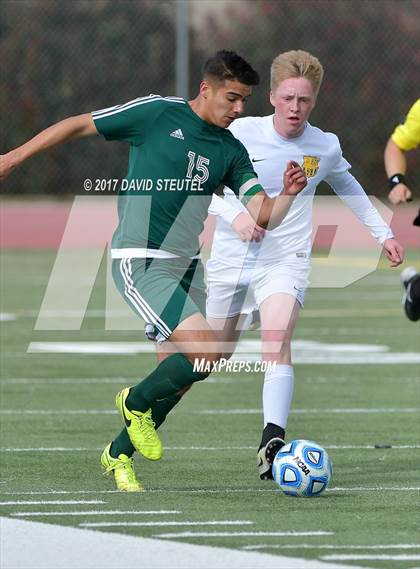 Thumbnail 2 in Central Valley vs. Lincoln (CIF SJS D3 Final) photogallery.