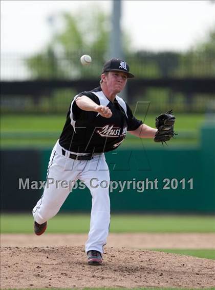 Thumbnail 2 in Monte Vista vs. Tokay (Banner Island Classic) photogallery.