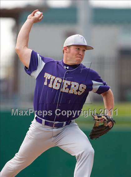 Thumbnail 3 in Monte Vista vs. Tokay (Banner Island Classic) photogallery.