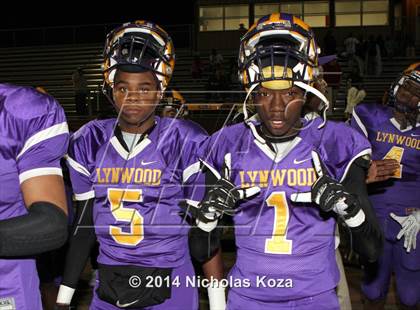 Thumbnail 3 in Warren vs. Lynwood photogallery.