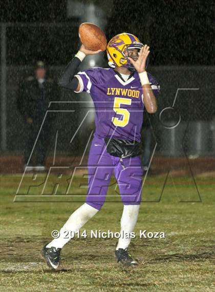 Thumbnail 2 in Warren vs. Lynwood photogallery.