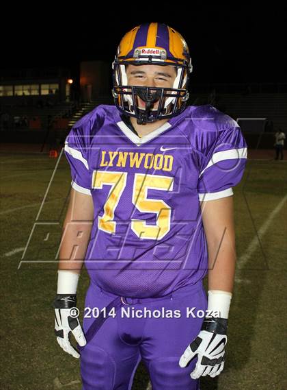 Thumbnail 2 in Warren vs. Lynwood photogallery.