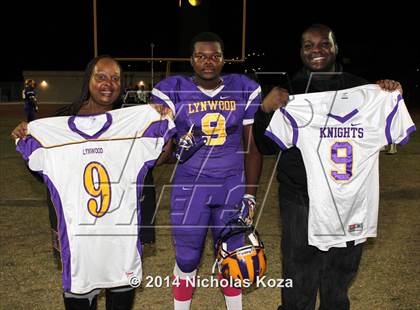 Thumbnail 1 in Warren vs. Lynwood photogallery.