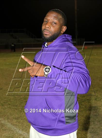 Thumbnail 1 in Warren vs. Lynwood photogallery.