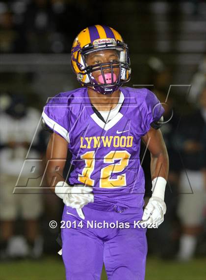 Thumbnail 1 in Warren vs. Lynwood photogallery.