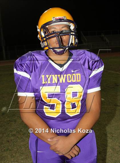Thumbnail 2 in Warren vs. Lynwood photogallery.