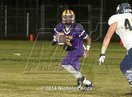 Thumbnail 1 in Warren vs. Lynwood photogallery.