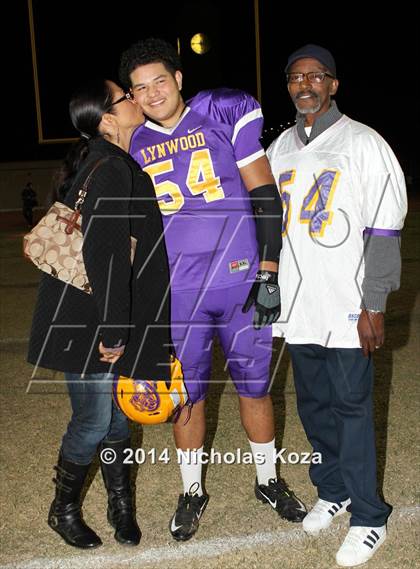 Thumbnail 2 in Warren vs. Lynwood photogallery.