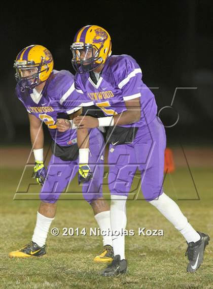 Thumbnail 3 in Warren vs. Lynwood photogallery.