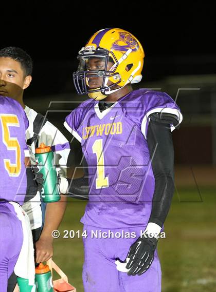 Thumbnail 1 in Warren vs. Lynwood photogallery.