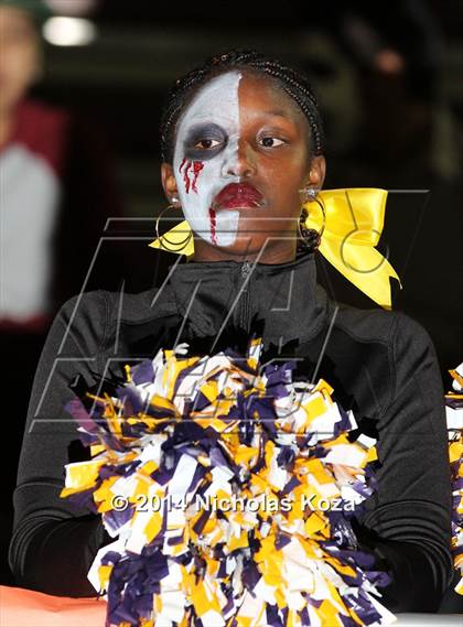 Thumbnail 2 in Warren vs. Lynwood photogallery.
